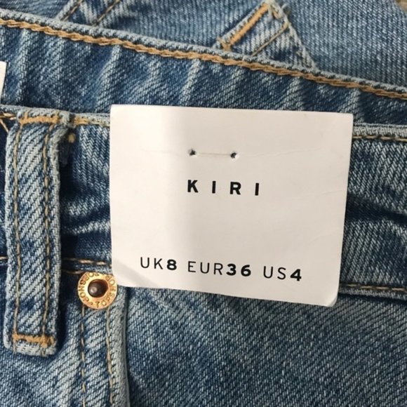 TOPSHOP Kiri Frayed Denim Shorts With Flaw** Size 4 - Picture 5 of 6